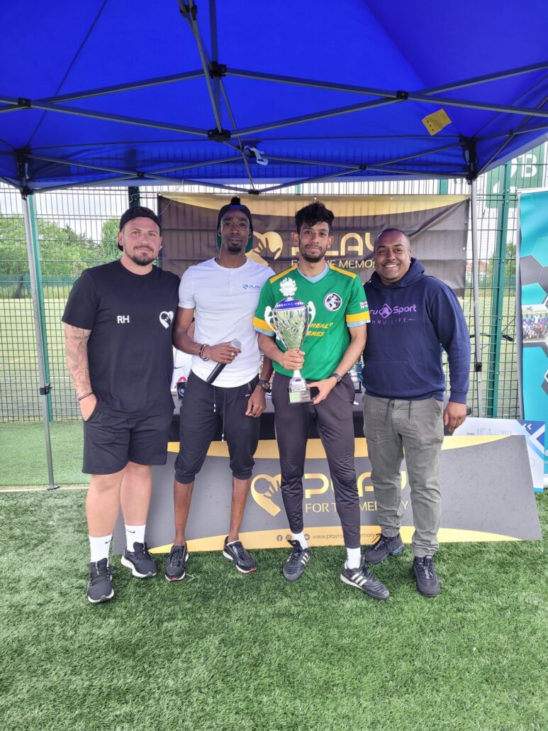 Arjun Jung receives the Player of the tournament Award.